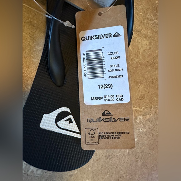 Quiksilver flip flops - little kid size 12!  Little kids size 2! - Picture 3 of 6